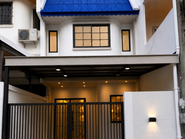 บ้านภูเก็ต หมู่บ้านเทพสตรี